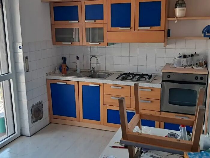 Appartamento trilocale in affitto in Via Don Guanella, Baranzate