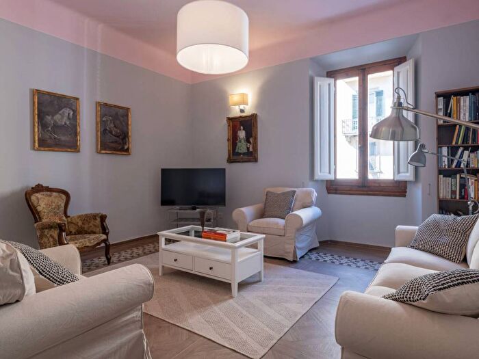 Appartamento quadrilocale in affitto in Leopoldo Vittorio Emanuele Statuto, Firenze