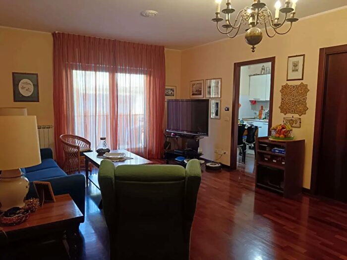 Appartamento quadrilocale in affitto in Via della Mina, Perugia