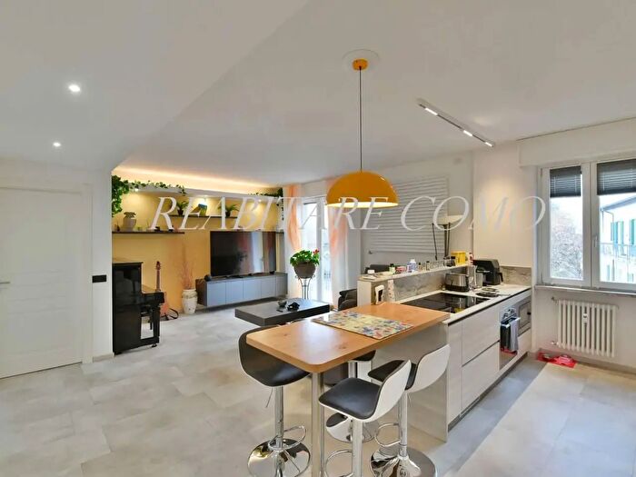 Appartamento trilocale in vendita in Via Risorgimento, Tavernerio