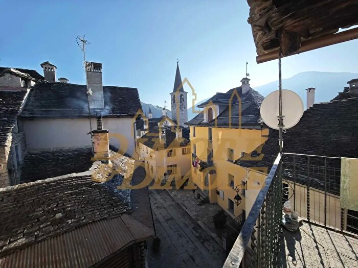 Appartamento con 5 locali in vendita in Craveggia