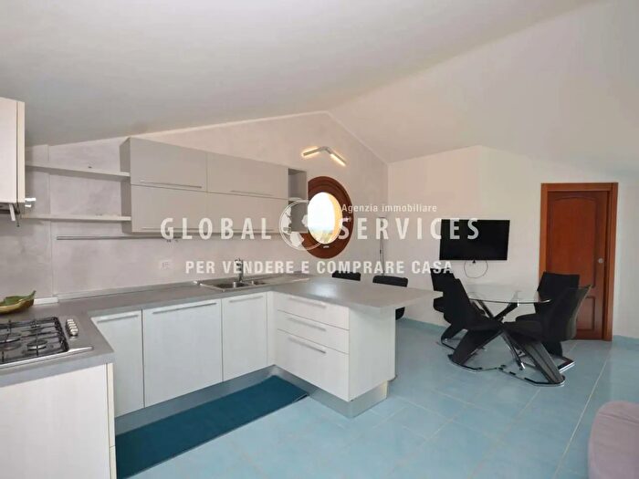 Appartamento trilocale in vendita in Via Toscana, Alghero