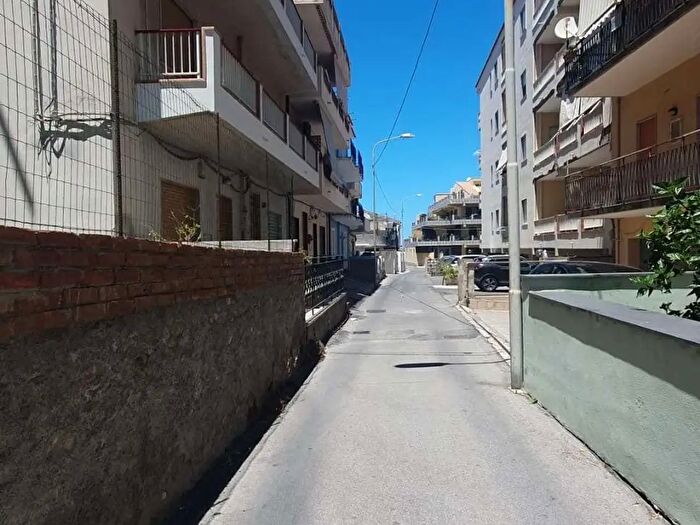 Appartamento trilocale in vendita in Spadafora