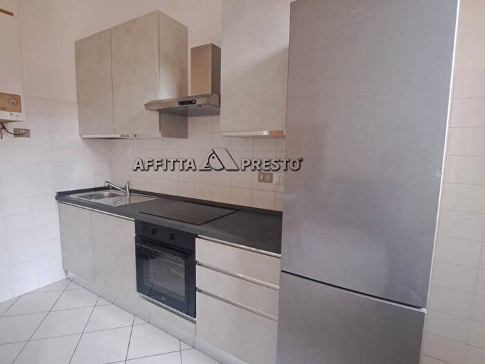 Appartamento trilocale in affitto in Piazza del Duomo, Centro Storico, Forlì