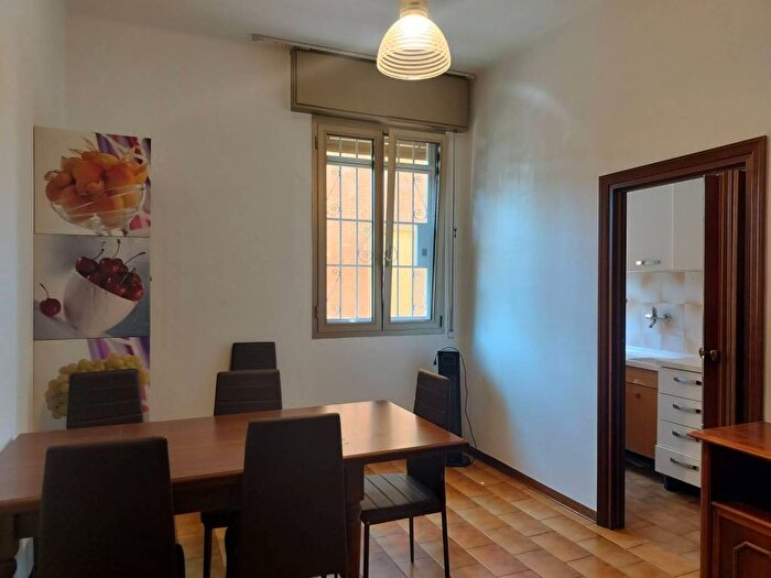 Appartamento quadrilocale in affitto in Via Pellegrino Matteucci, Murri, Bologna