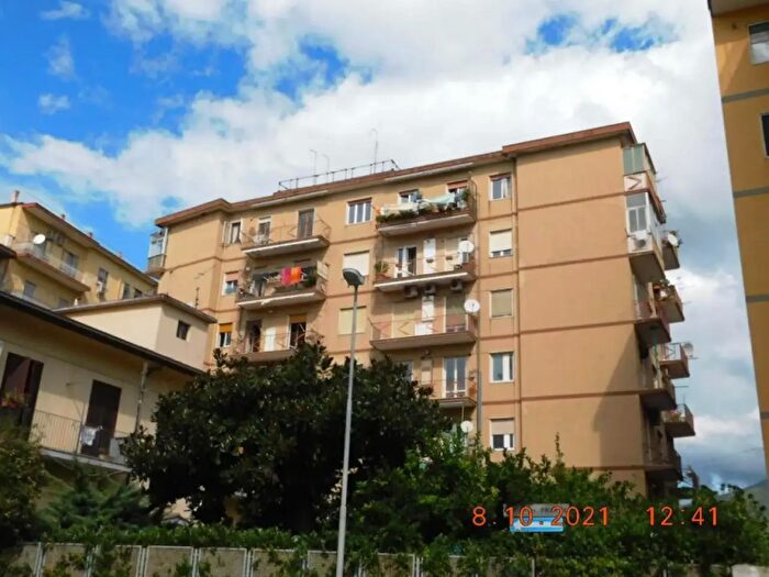 Appartamento monolocale in vendita in Via Angelo Caposcrofa, Salerno