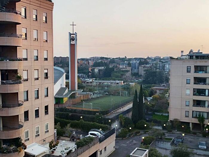 Appartamento trilocale in affitto in Via dellOrsa Minore, Torrino, Roma