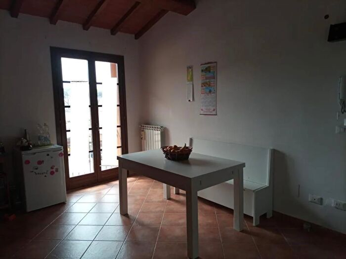 Appartamento bilocale in vendita in Via Giuseppe Garibaldi Calcinaia, Calcinaia