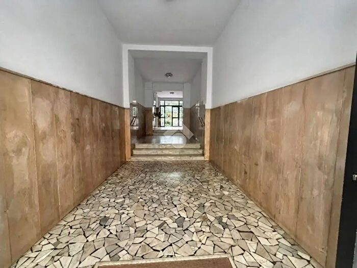 Appartamento trilocale in vendita in Via Francesco Blundo, Napoli