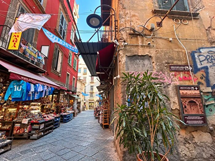 Appartamento monolocale in vendita in Vico Santa Luciella, Napoli