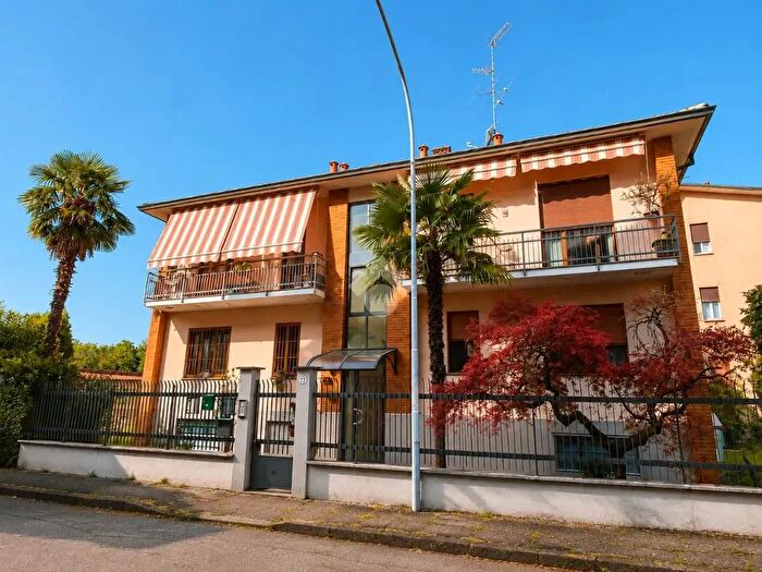Appartamento bilocale in vendita in Via San Martino, Vittuone