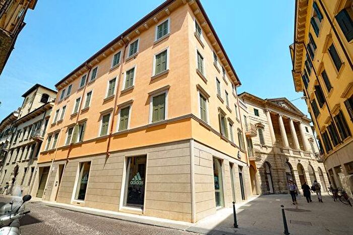 Appartamento bilocale in affitto in Centro Storico, Verona