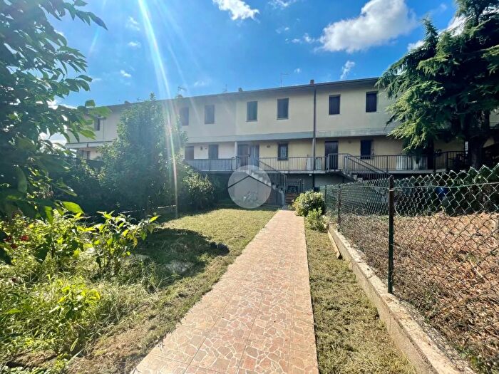 Casa quadrilocale in vendita in Via Antonio Gramsci, Villachiara