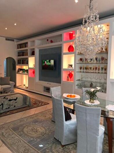 Appartamento quadrilocale in affitto in Forte Dei Marmi