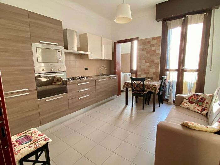 Appartamento bilocale in affitto in Via Felicita Morandi, Rovereto, Milano