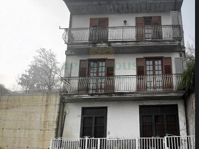 Casa con 5 locali in vendita in Via Guglielmo Marconi, Prata Di Principato Ultra