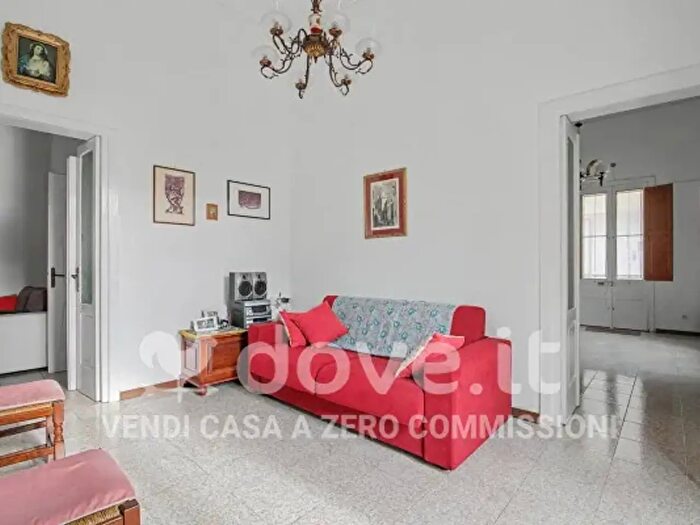 Appartamento trilocale in vendita in Via Santo Spirito, Veglie