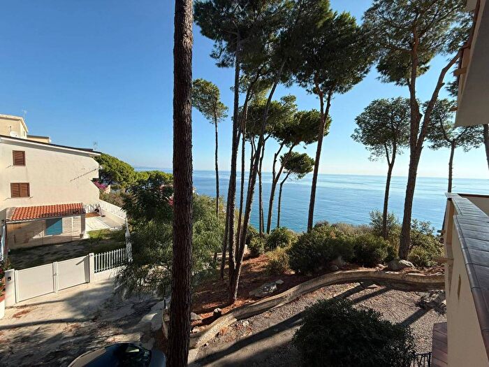 Appartamento monolocale in affitto in Via San Martino, Copanello, Stalettì