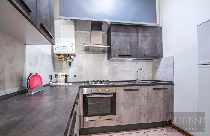 Case in Vendita e in Affitto - 3