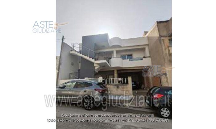 Appartamento con 8 locali in vendita in Via Palermo, Vittoria