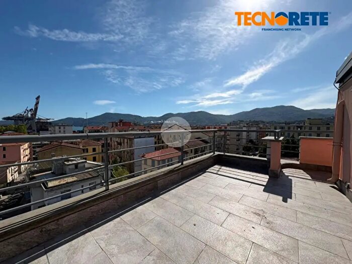 Appartamento trilocale in vendita in Via Giovanni Bosco, La Spezia