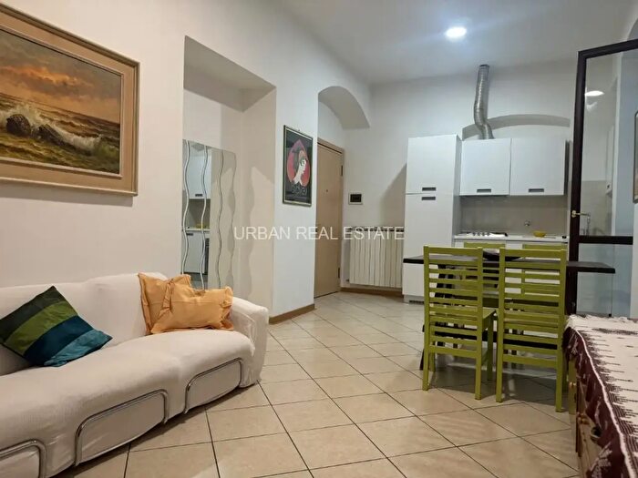 Appartamento bilocale in affitto in Via Crispi, Trieste