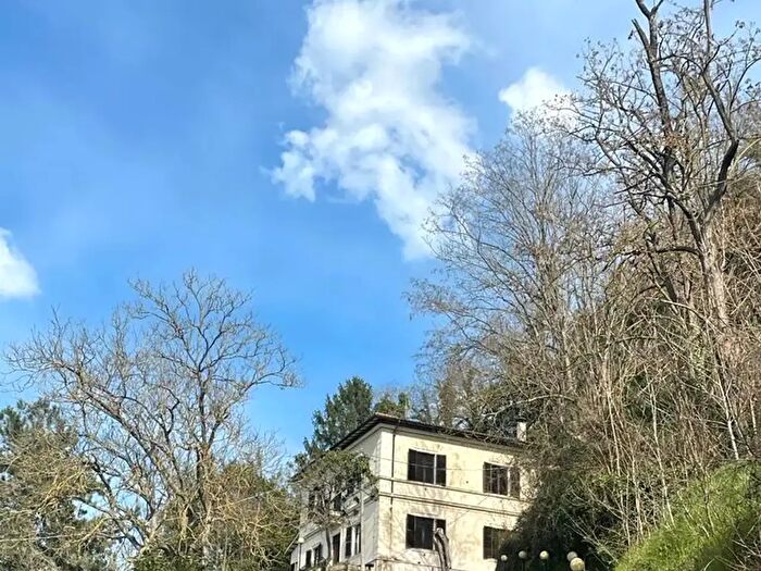 Casa quadrilocale in vendita in Frazione di Nera Montoro, Narni
