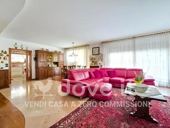 Appartamento con 5 locali in vendita in Via Dolomiti Snc, Sedico