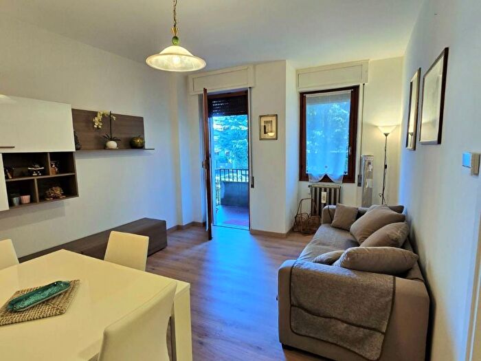 Appartamento bilocale in affitto in Via Filippo Turati, Centro, Arona