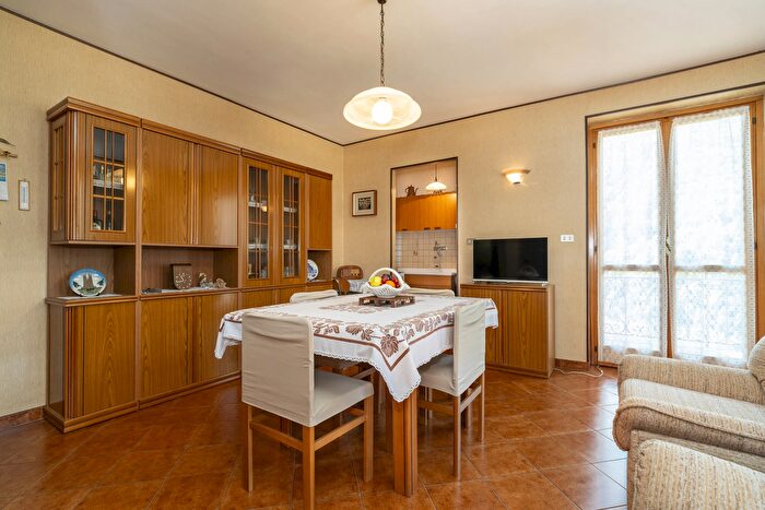 Appartamento trilocale in vendita in Via Bernardo Matteodo, Frassino