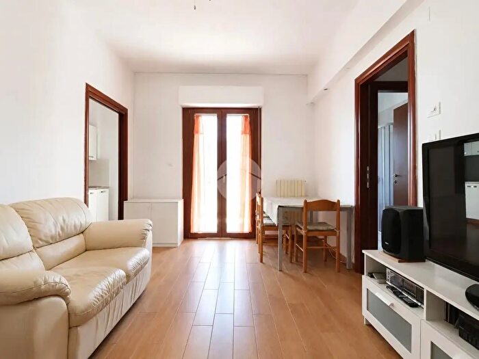 Appartamento trilocale in vendita in Via Piave, Silvi