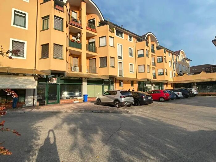 Appartamento quadrilocale in vendita in Via Largo Tiepolo, Creazzo