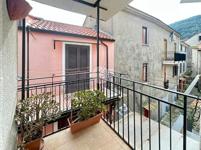 Appartamento trilocale in vendita in Via Pace, San Giovanni A Piro