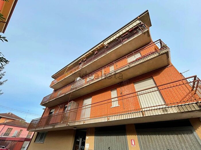 Appartamento trilocale in vendita in Santo Stefano Belbo