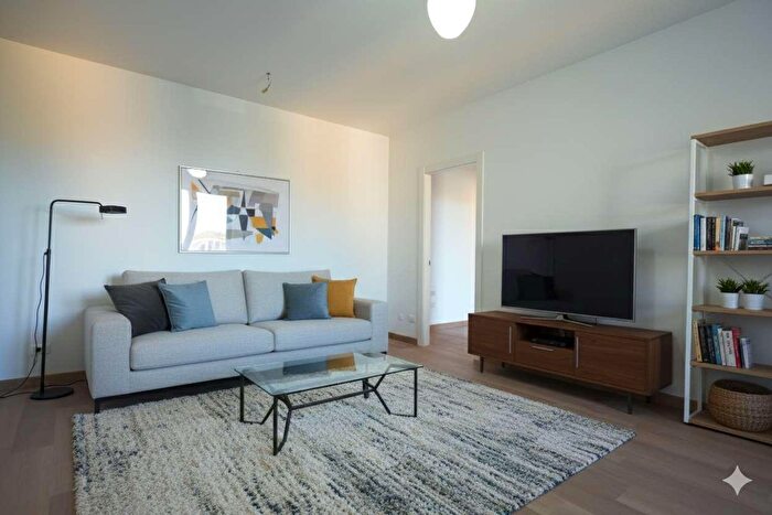 Appartamento con 5 locali in vendita in Via Val dEnza Nord, Canossa