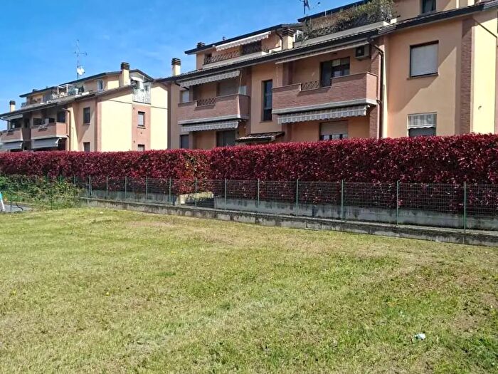 Appartamento trilocale in vendita in Lesignano De' Bagni