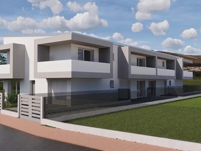 Casa quadrilocale in vendita in Via Sandro Pertini Snc, Campagna Lupia