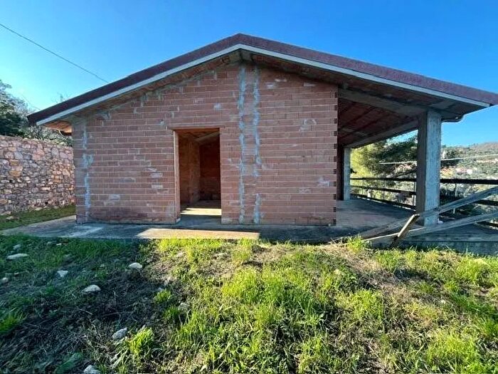 Casa con 7 locali in vendita in Via Nostra Signora delle Grazie, Imperia