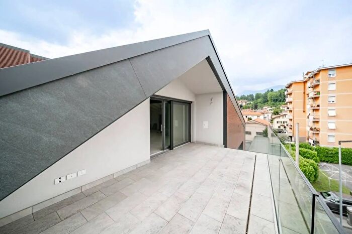 Appartamento quadrilocale in vendita in Via Giuseppe Mazzini Cisano Bergamasco, Cisano Bergamasco