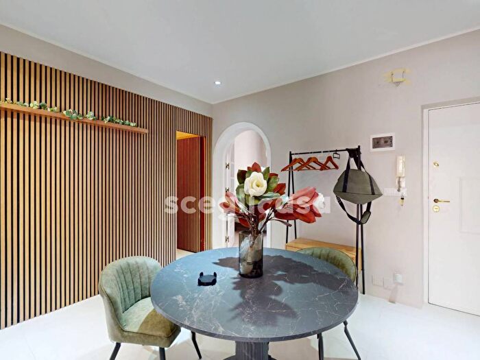 Appartamento trilocale in affitto in Via Ugo Bassi, Borgo Vecchio, Palermo