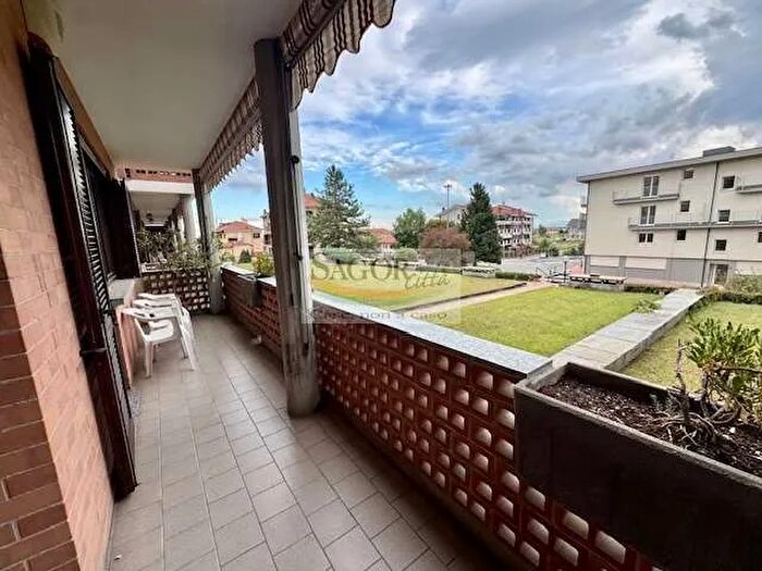 Appartamento con 5 locali in vendita in Via Giustetto, Pinerolo