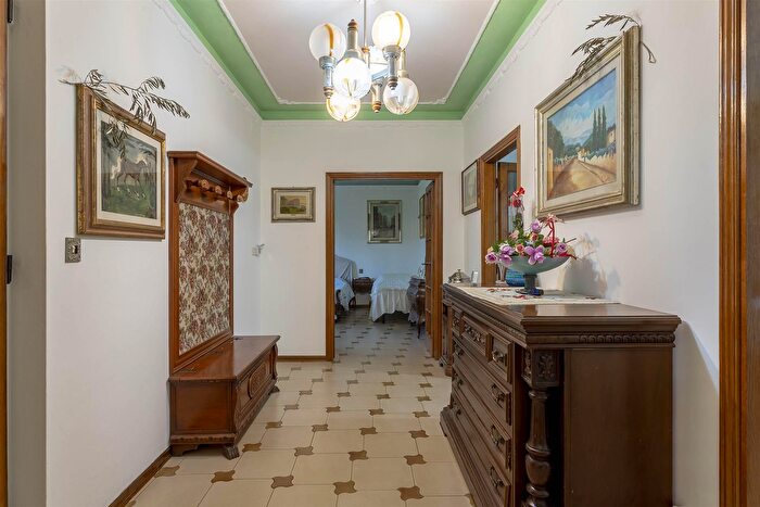 Appartamento con 6 locali in vendita in Via Enrico Berlinguer, Campi Bisenzio