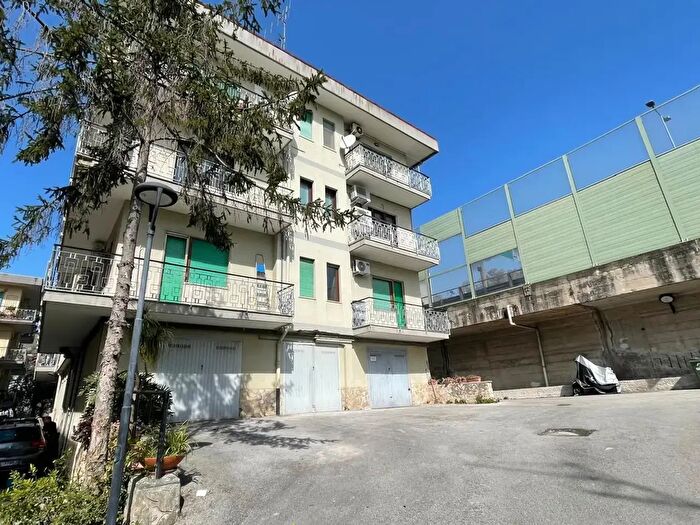Appartamento bilocale in vendita in Via Guido Martuscelli, Salerno