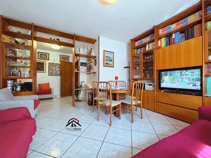 Appartamento con 5 locali in vendita in Via Pitz'E Serra, Quartu Sant'Elena