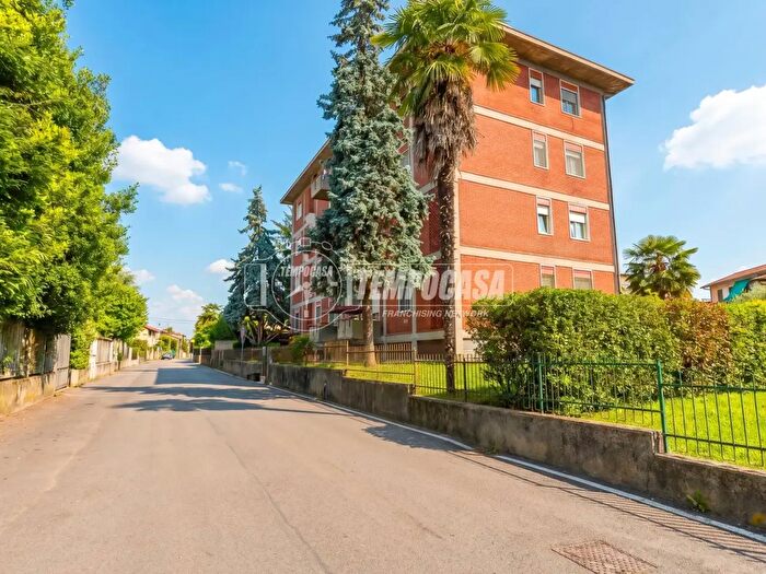 Appartamento quadrilocale in vendita in Via Casale Popolare, Somma Lombardo