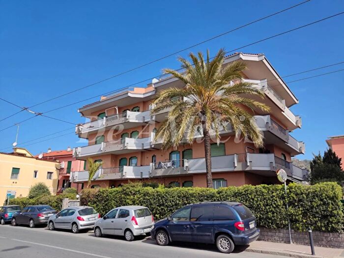 Appartamento bilocale in affitto in Via Aurelia, Bordighera