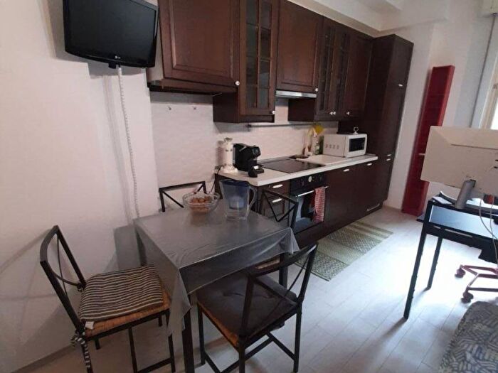 Appartamento bilocale in affitto in Via Lorenteggio, Piazza Napoli, Milano