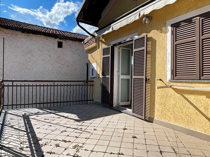 Appartamento con 7 locali in vendita in Murialdo