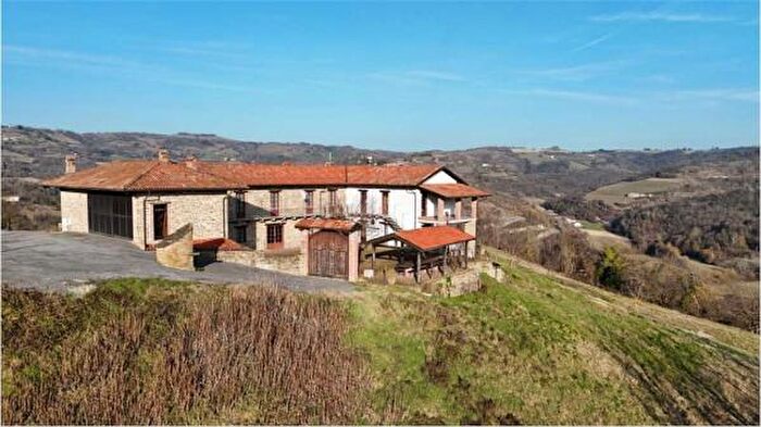 Casa con 6 locali in vendita in Loc Marroni, Paroldo