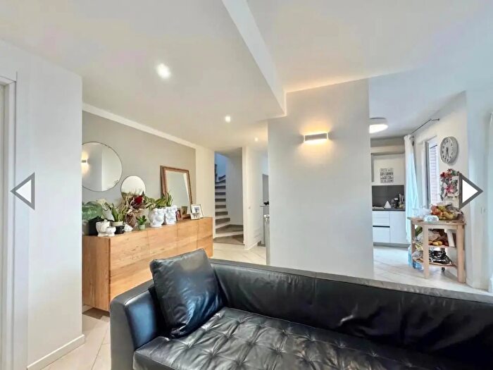 Casa con 6 locali in vendita in Ponsacco